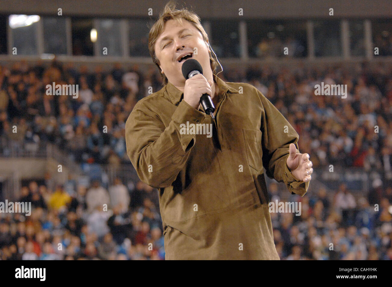 Dec 22, 2007 - Charlotte, North Carolina, USA - Singer EDWIN McCAIN ...