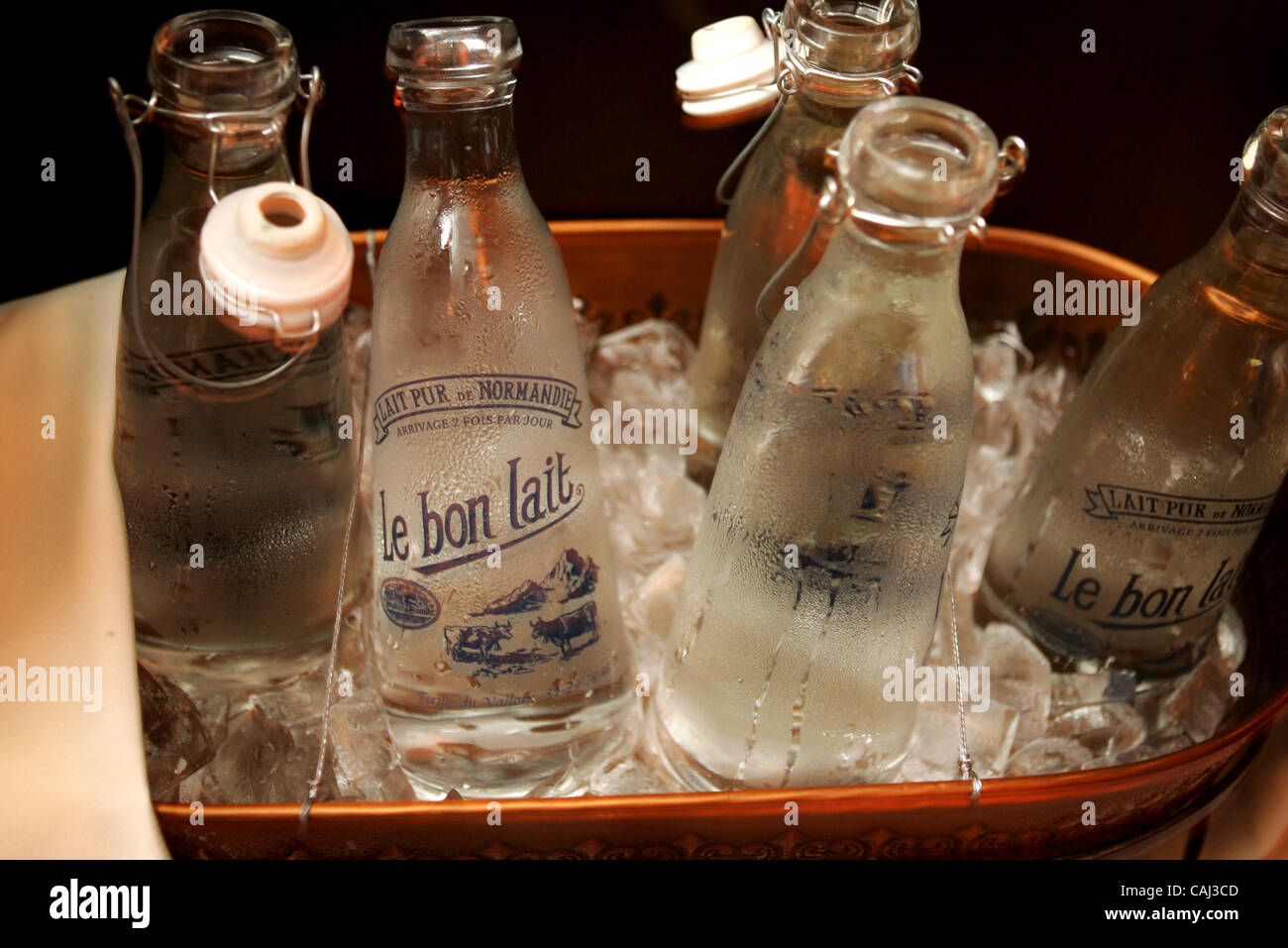 010408 tgif metronome Staff photo by Richard Graulich 0047253A PALM