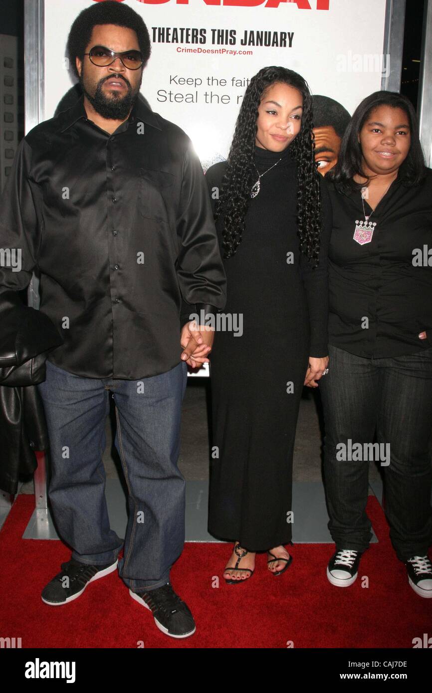 Ice cube wife kimberly woodruff hires stock photography and images Alamy