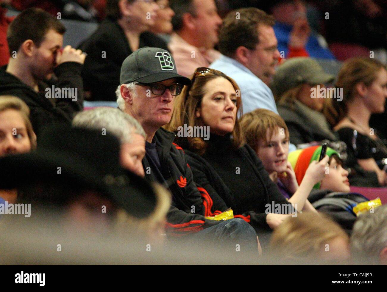 Jan. 9, 2011 - New York, New York, U.S. - Professional Bull Riding  Competition              .Madison Square Garden,New York City 01-09-2011.John Slattery of AMC's Show Mad Men with his wife Talia Balsam and 2 children .photo by  -  Phhotos, Inc. 2011.k66482bco(Credit Image: Â© Bruce Cotler/Globe Ph Stock Photo