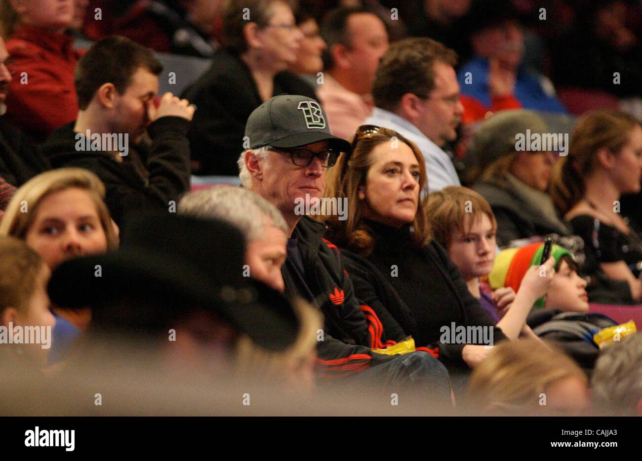 Jan. 9, 2011 - New York, New York, U.S. - Professional Bull Riding  Competition              .Madison Square Garden,New York City 01-09-2011.John Slattery of AMC's Show Mad Men with his wife Talia Balsam and 2 children .photo by  -  Phhotos, Inc. 2011.k66482bco(Credit Image: Â© Bruce Cotler/Globe Ph Stock Photo