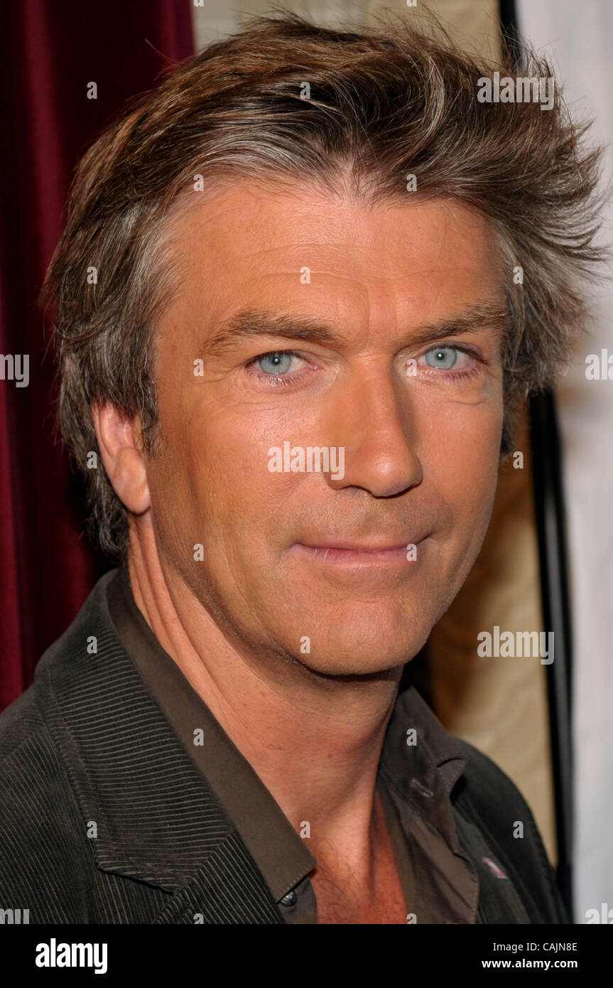 Jan 11 11 Hollywood California U S Philippe Kerouac Election Du Bebe Cadum 11 Studio Harcourt A Paris France 01 11 11 Kpp Credit Image A C Michael Germana Globe Photos Zumapress Com Stock Photo Alamy