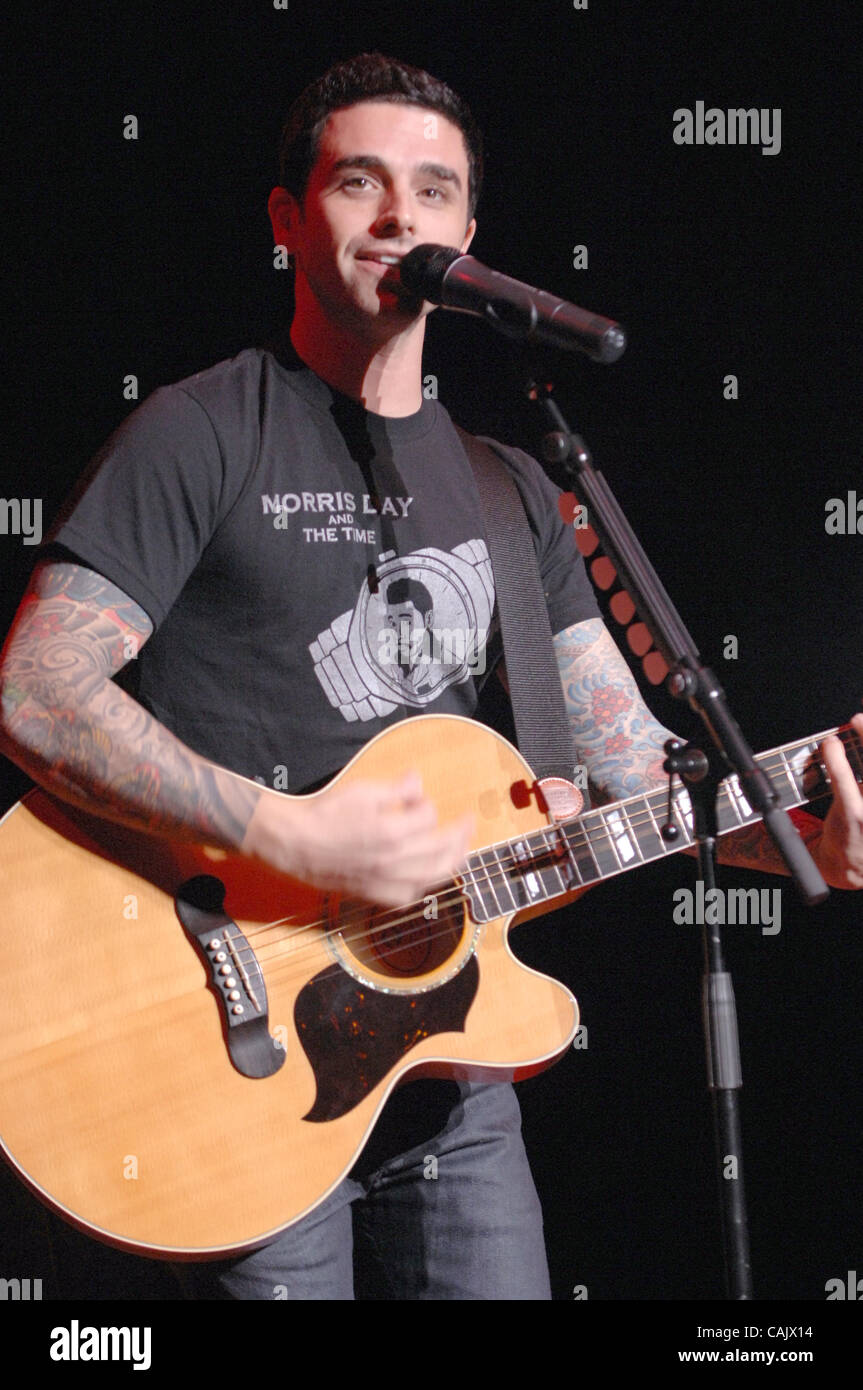 Sep. 30, 2007 Raleigh, NC; USA, Musician CHRIS CARRABBA of the band