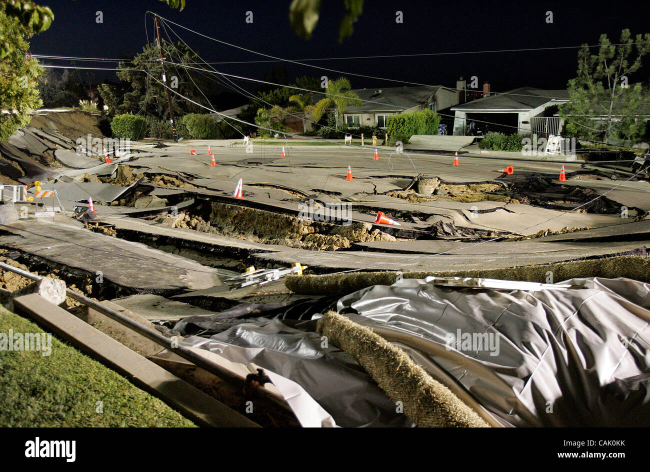 October 3, 2007, San Diego, California, USA The sinkhole on Soledad
