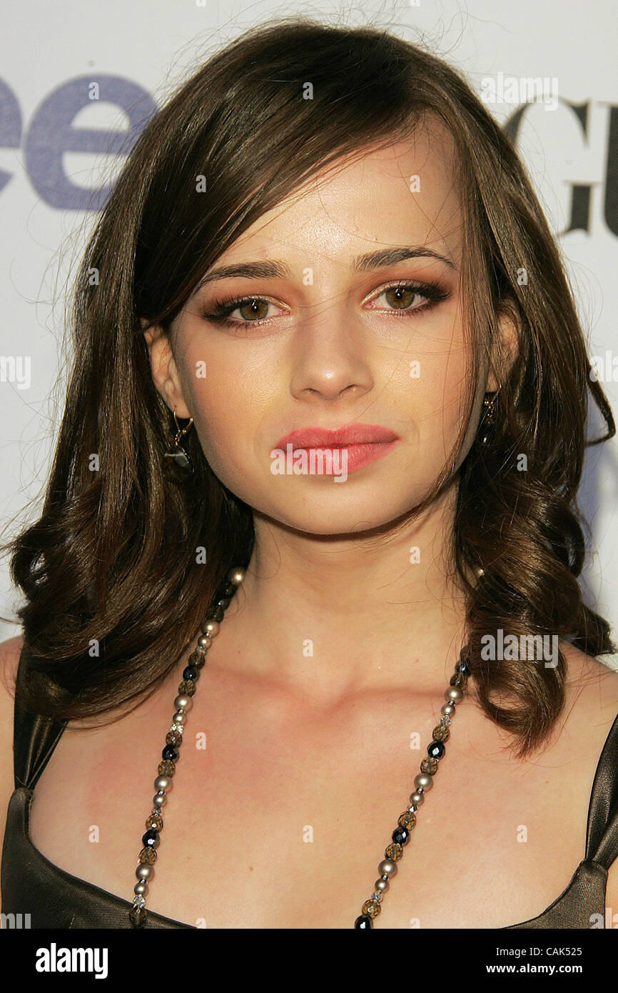 Forum on this topic: Ashley Rickards, ashley-rickards/ Discussion on this topic: Kristen Schaal, ashley-rickards/