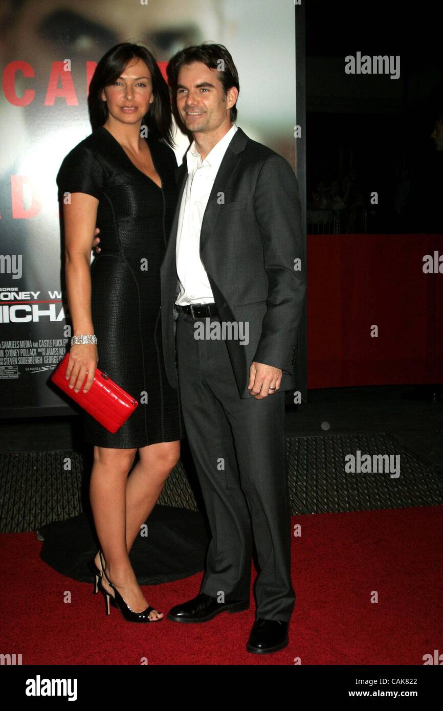 Sept. 24, 2007 - New York, New York, U.S. - K54792ML.US PREMIERE OF ''MICHAEL CLAYTON''.THE ZIEGFELD THEATER, NYC 09-24-2007.  -    2007.Ingrid Vandebosch ANDJEFF GORDON(Credit Image: Â© Mitchell Levy/Globe Photos/ZUMAPRESS.com) Stock Photo