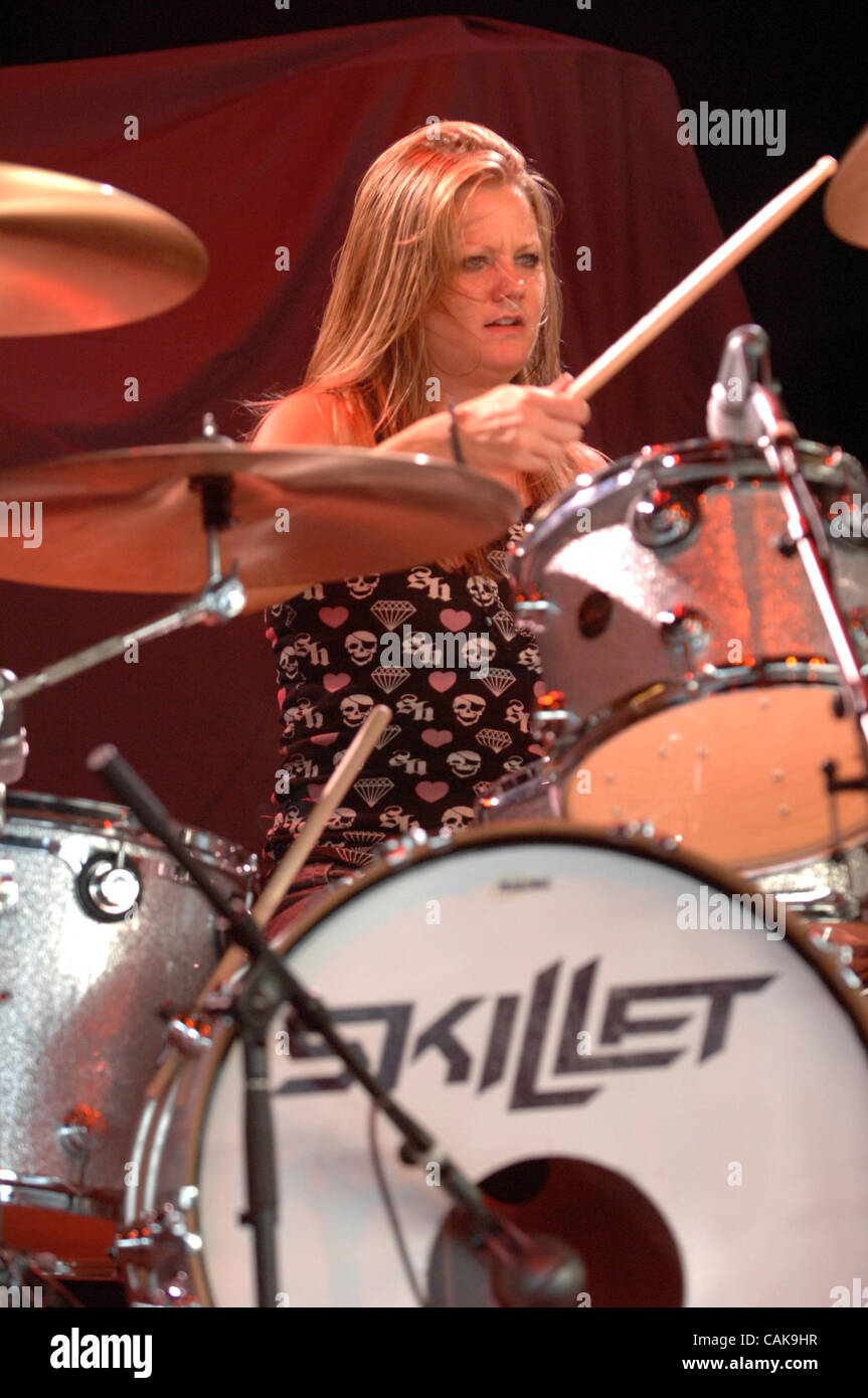 Lori moore hires stock photography and images Alamy