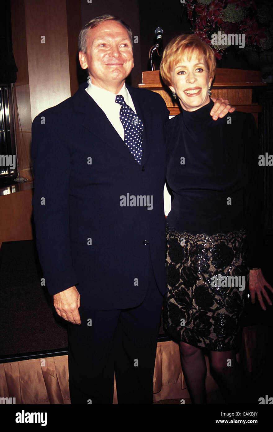 Bob mackie carol burnett hi-res stock photography and images - Alamy