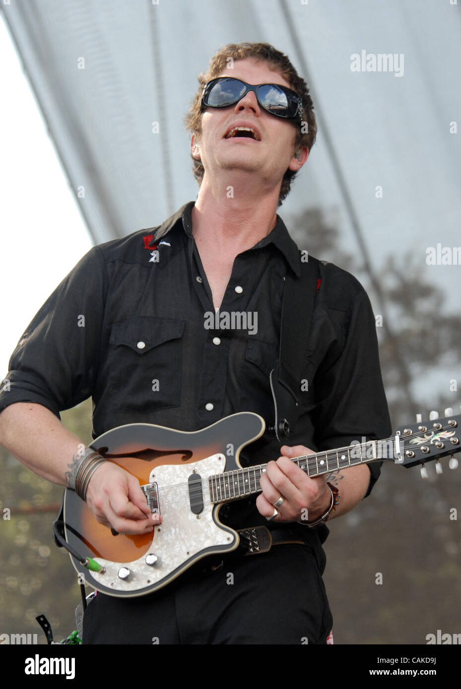 60 violinist hires stock photography and images Alamy