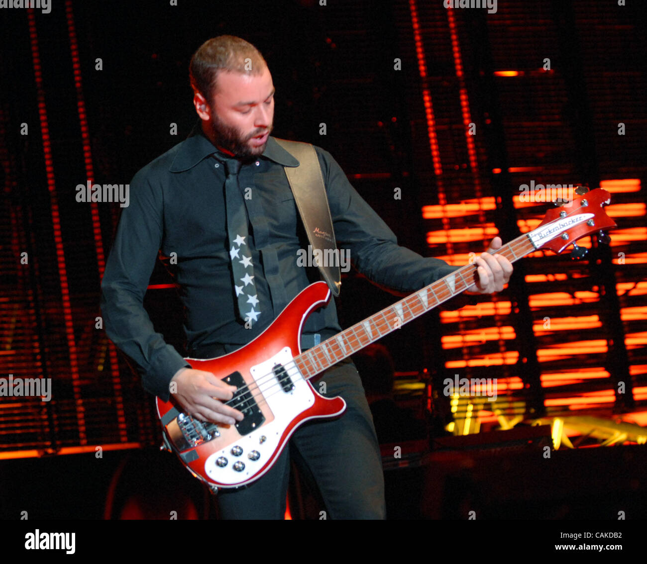 Sep 15 07 Austin Tx Usa Bass Guitarist Chris Wolstenholme Of Stock Photo Alamy