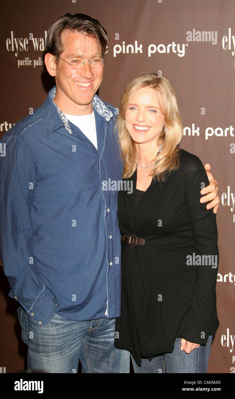Courtney thorne smith and roger fishman - hrgala