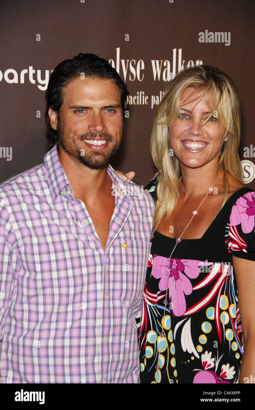 Joshua morrow wife tobe keeney hires stock photography and images Alamy