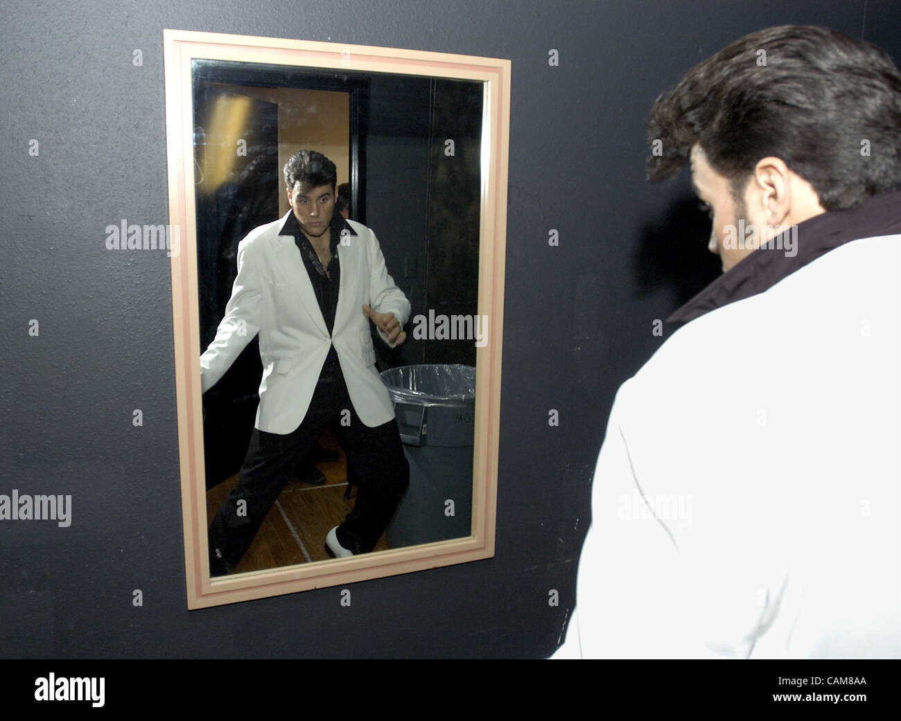 Love Me Tender Elvis Hi Res Stock Photography And Images Alamy