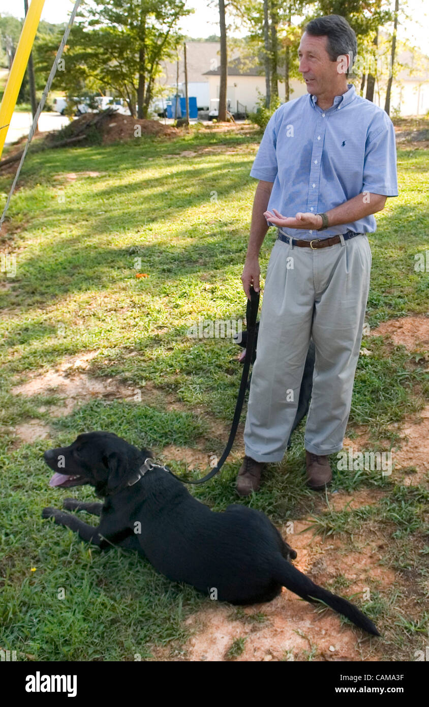 South Carolina Governor Mark Sanford with his dog at a Labor Day Parade in Chapin, South Carolina on September 3, 2007. (Credit Image: © Erik Lesser/ZUMA Press) Stock Photo