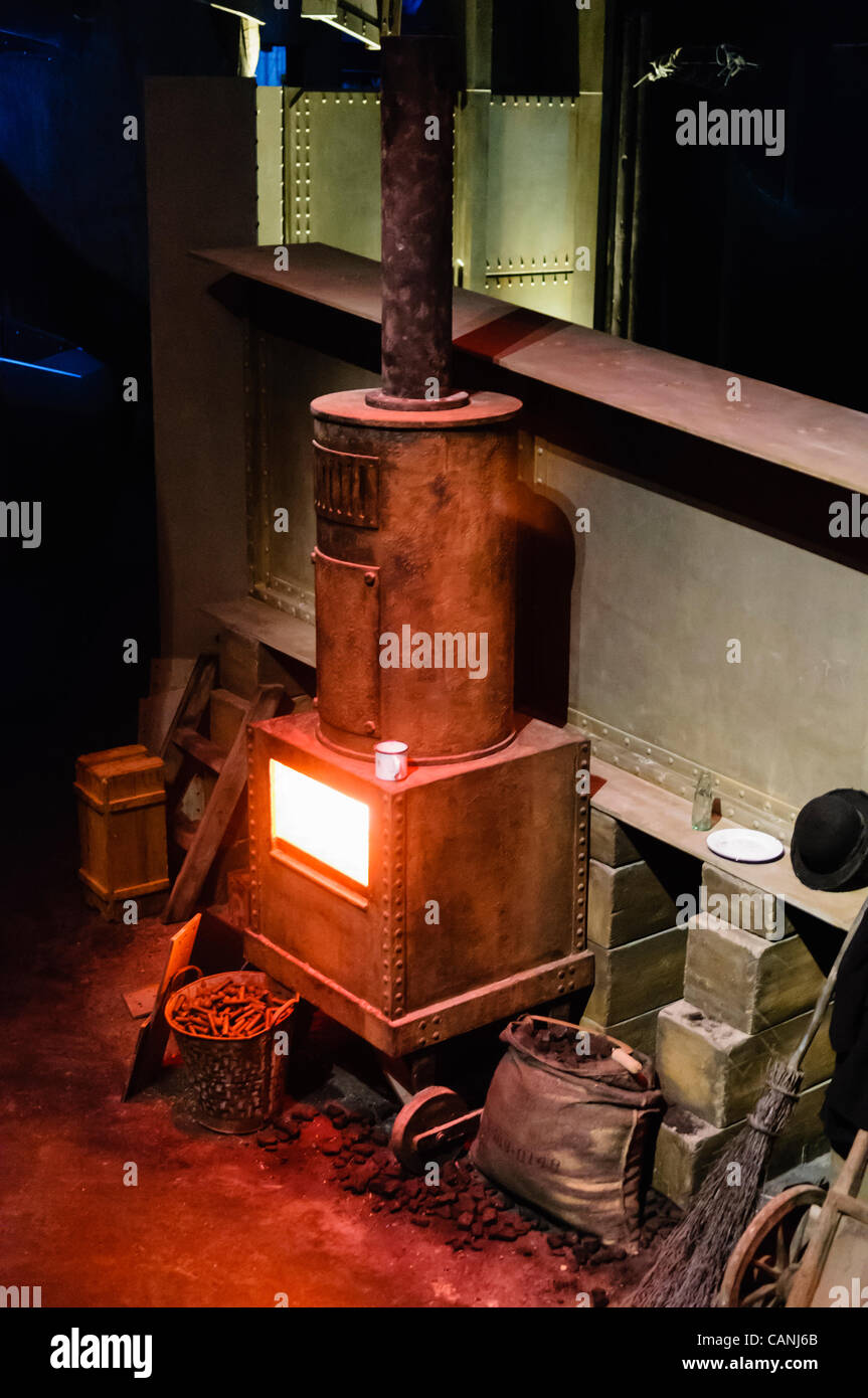 Rivets titanic hires stock photography and images Alamy