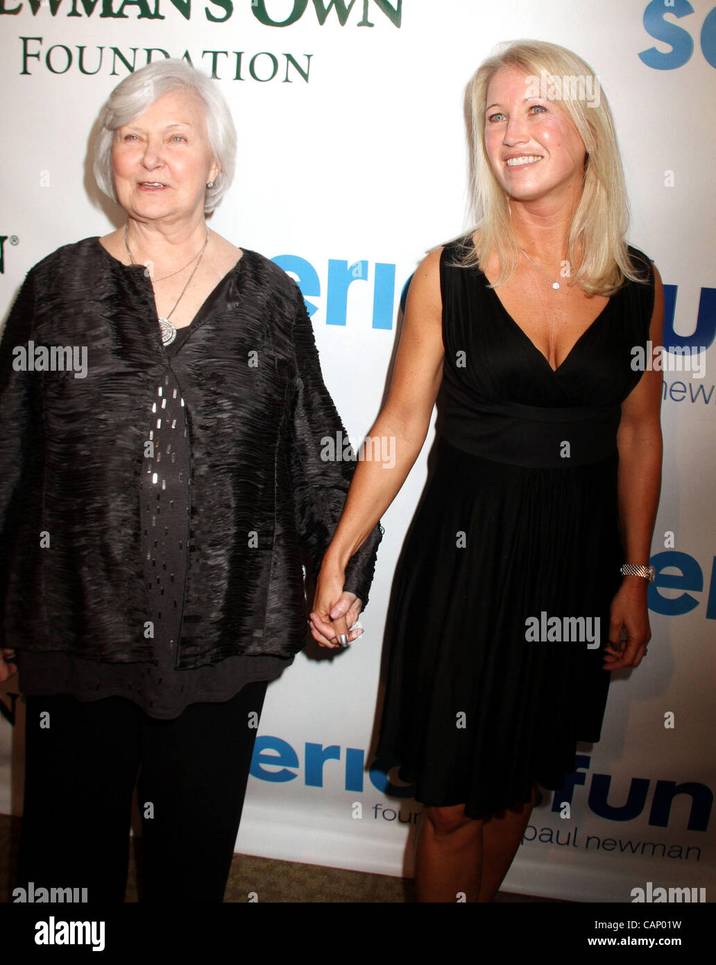 April 2, 2012 - Ny, New York, U.S. - Actress JOANNE WOODWARD and her daughter CLEA NEWMAN SODERLUND attend 'A Celebration of Paul Newman's Dream' to benefit Paul NewmanÃ•s Association of Hole in the Wall Camps held at Avery Fisher Hall at Lincoln Center. (Credit Image: © Nancy Kaszerman/ZUMAPRESS.co Stock Photo
