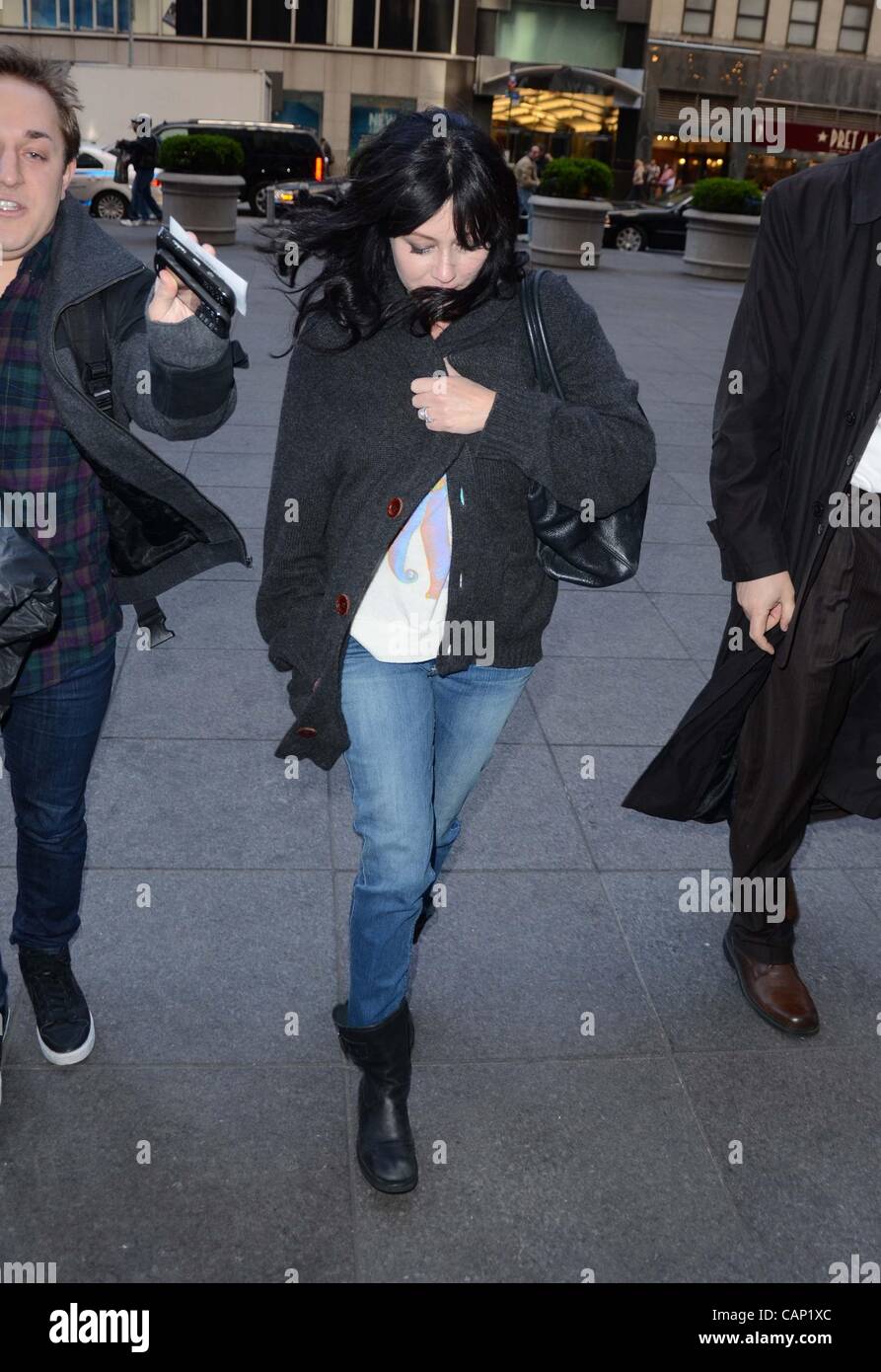 Shannen doherty 2012 hi-res stock photography and images - Alamy