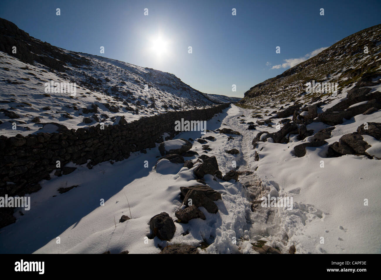 Unseasonably late snow in the Yorkshire Dales, UK, April 05 2012 Stock Photo