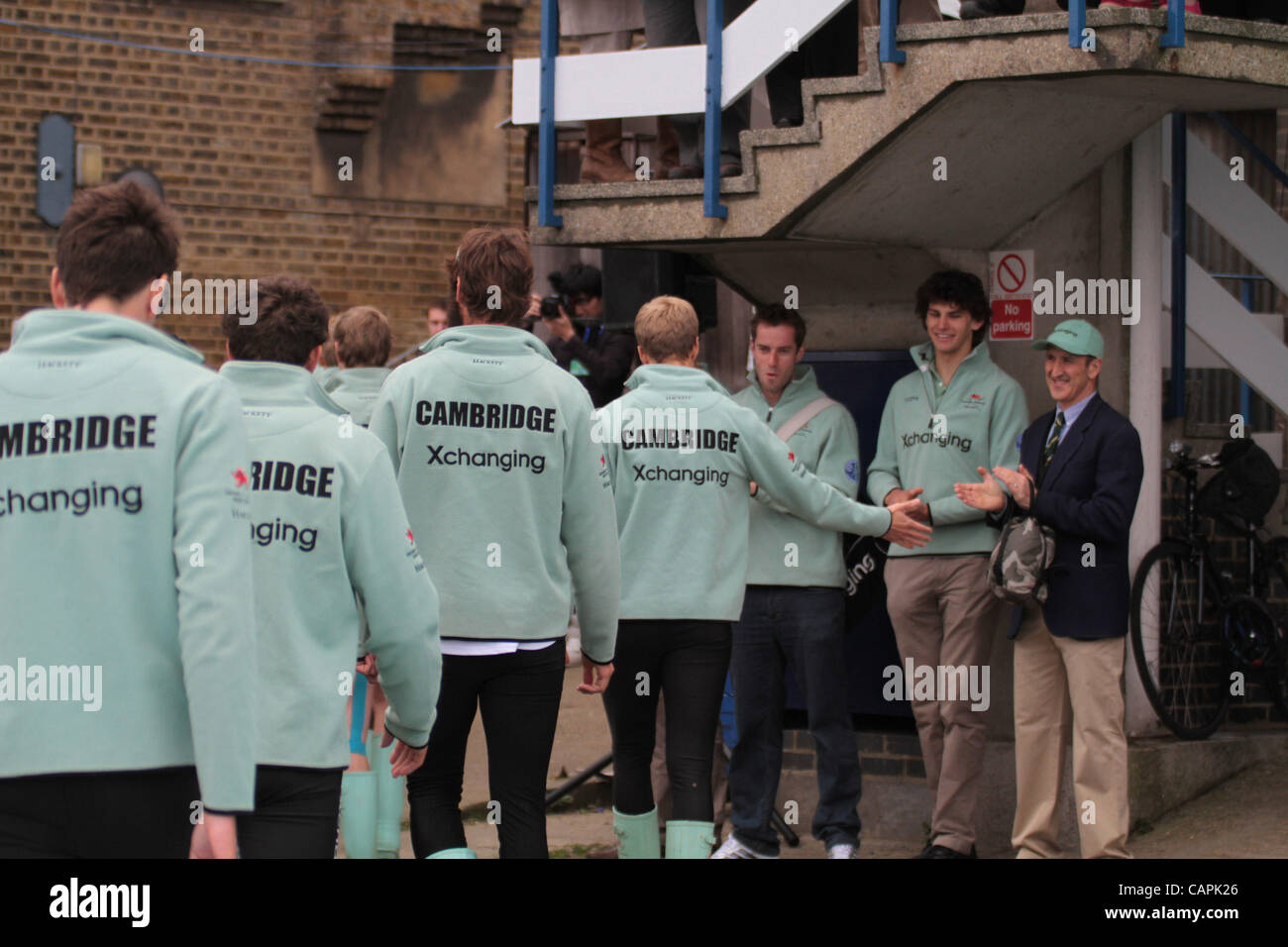 Cambridge rowing team hi-res stock photography and images - Alamy