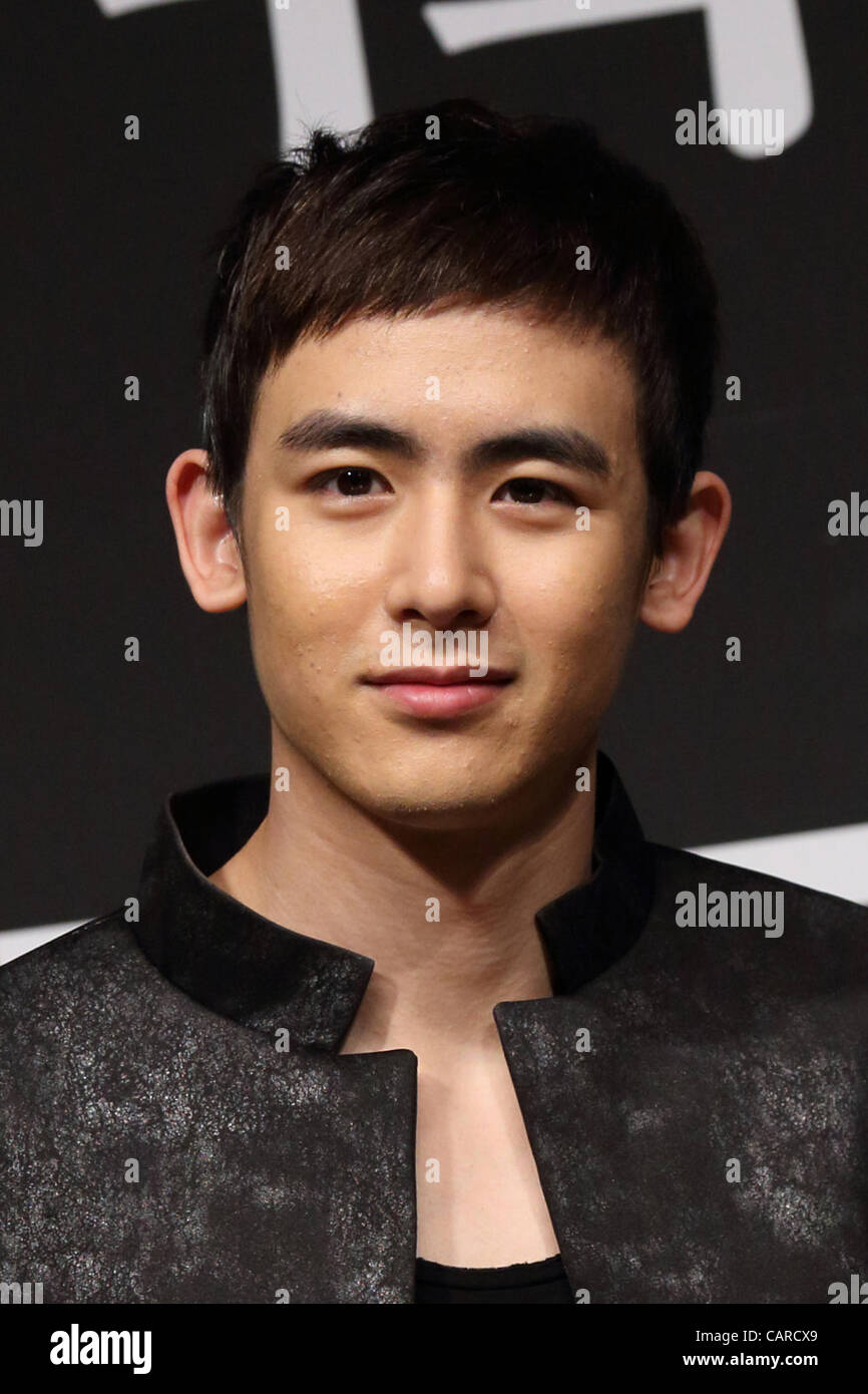 Nichkhun hi-res stock photography and images - Alamy