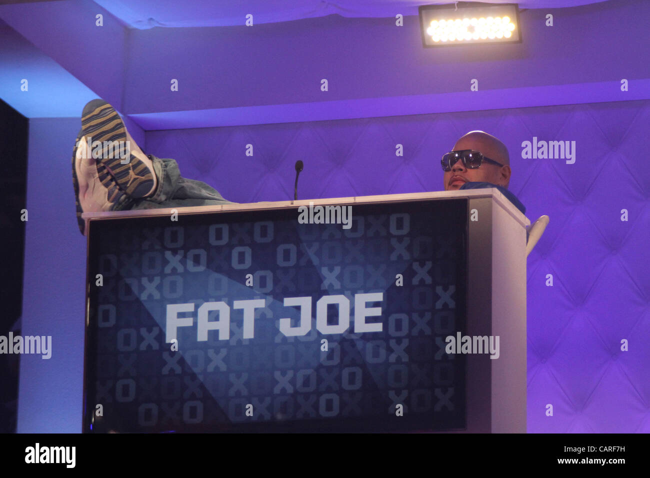 Mtv2s hi-res stock photography and images - Alamy