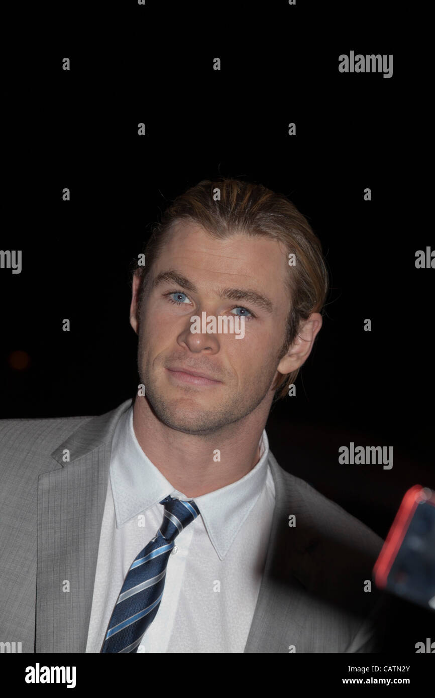 Members of the cast of The Avengers arrive for dinner at the 'Antica Pesa' restaurant in Rome following the premiere of the same film. Chris Hemsworth stops for photographs outside the restaurant. ROME, ITALY. SATURDAY, APRIL 21st 2012 Credit Line  Credit:  Stephen Bisgrove/Alamy Live News Stock Photo