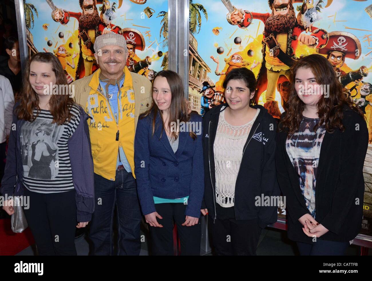 Joe Pantoliano and his daughters at arrivals for The Pirates: Band of Misfits Premiere, AMC Empire, New York, NY April 22, 2012. Photo By: Derek Storm/Everett Collection Credit Line : Credit:  Everett Collection Inc / Alamy Live News. Stock Photo