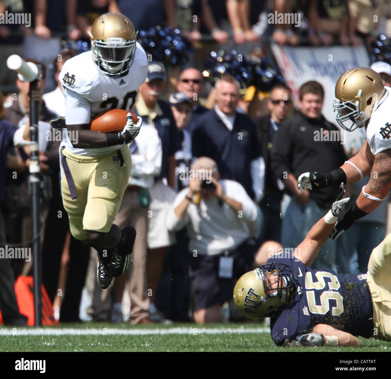 Sept. 23, 2011 - Pittsburgh, Pennsylvania, USA - Notre Dame Fighting Irish running back Cierre Wood (20). The Notre Dame Fighting Irish were able to hold onto a slight lead to beat the University of Pittsburgh Panthers in Hienz Field.  Photo By Aaron Suozzi (Credit Image: © Aaron Souzzi/ZUMAPRESS.co Stock Photo