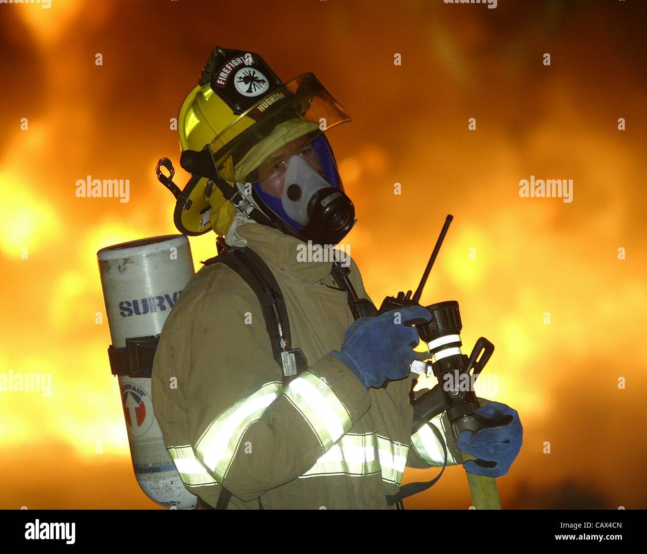 May 19, 2003 Hughson, CA, USA Marty Bicek / The Bee.Hughson Fire