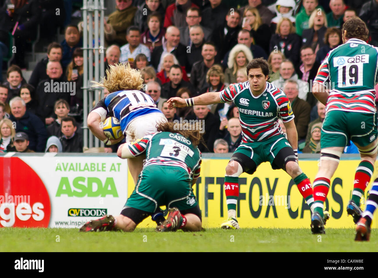 21.04.2012 Leicester, England. Leicester Tigers v Bath Rugby. Martin Castrogiovanni (Leicester Tigers) prevents Tom Biggs (Bath Rugby) from reaching the line during the Premiership Rugby game played at the Welford Road Stadium. Stock Photo