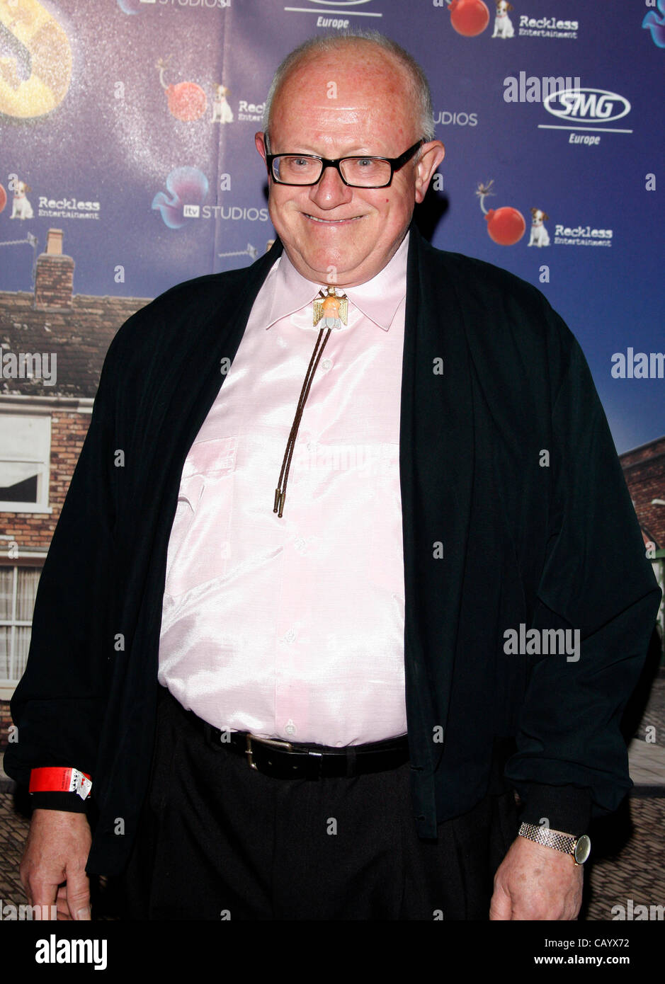 Of coronation street actor ken morley hi-res stock photography and