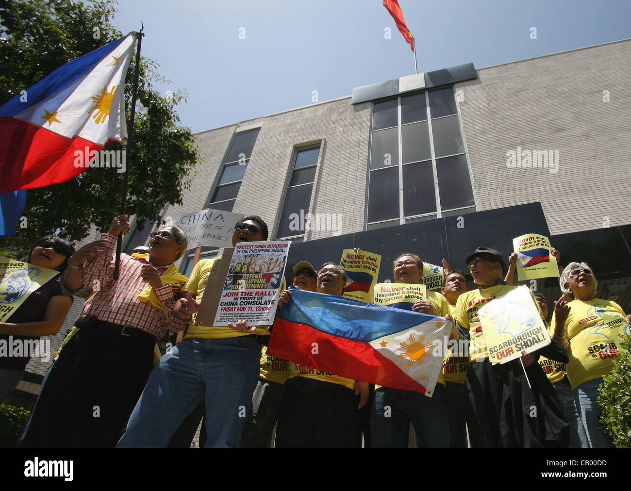 May 11, 2012 - Los Angeles, California, U.S. - Filipino activists take ...
