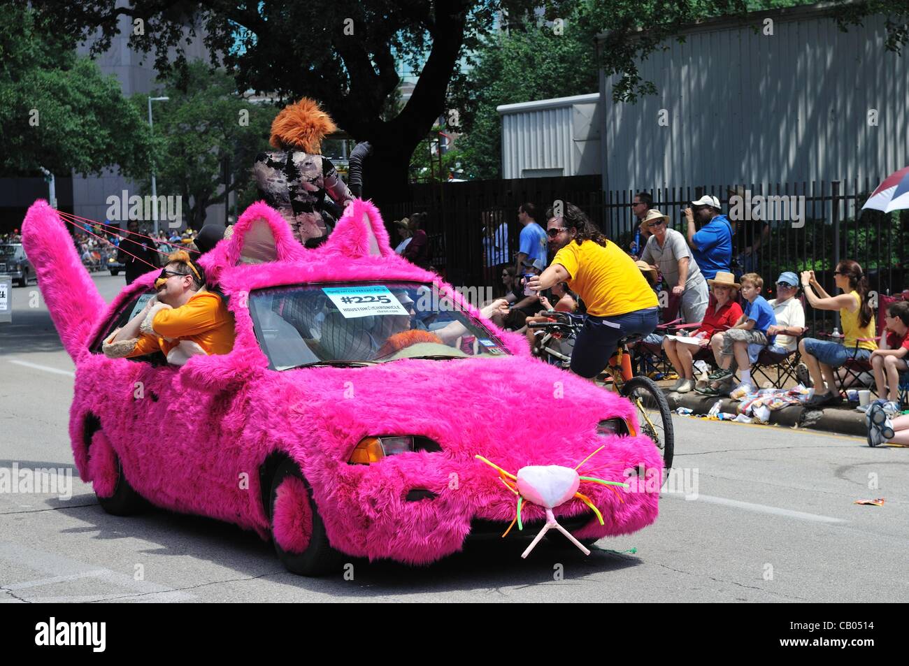 Annual Art Car Parade held in downtown Houston, Texas, USA, on May 12,  2012. Pink mouse car Stock Photo - Alamy