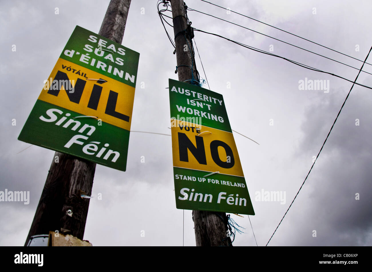 May 13th 2012.Ardara, County Donegal,Ireland. Sinn Fein posters in Gaelic and English urging a No Vote in the forthcoming referendum on Europe's new fiscal treaty held on May 31st 2012. Photo by:Richard Wayman/Alamy Stock Photo