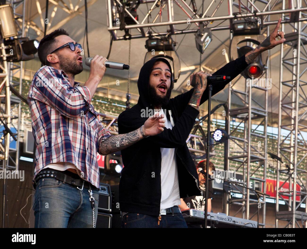 Adam Levine of Maroon 5, Travie McCoy of Gym Class Heroes on stage for ...