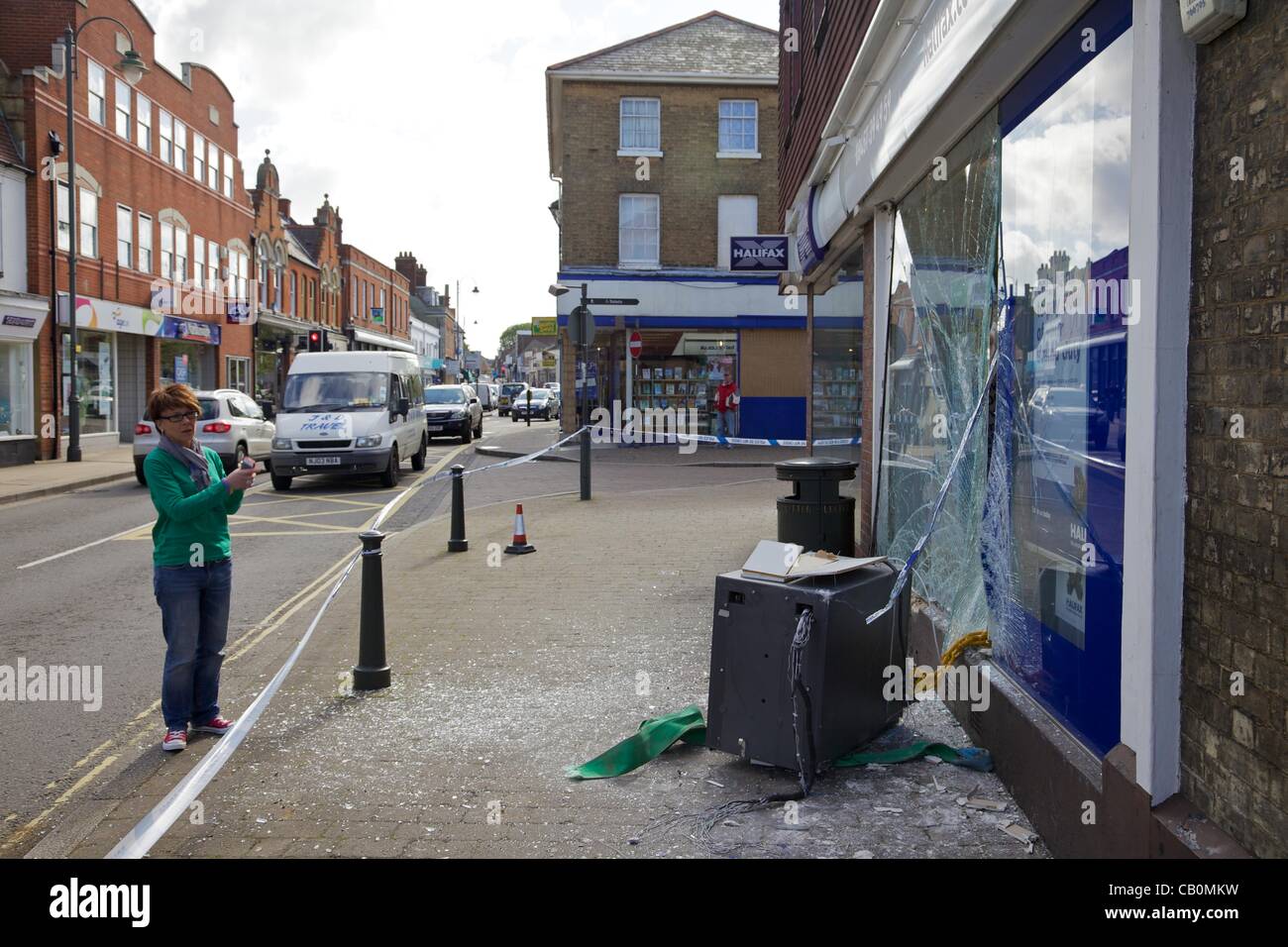 A branch of the Halifax bank, after an attempted Ram Raid robbery, Biggleswade, England Stock Photo