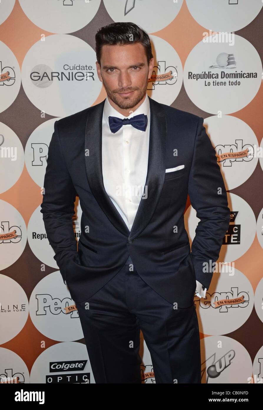 Julian Gil at arrivals for People en Espanol’s 16th Annual 50 Most