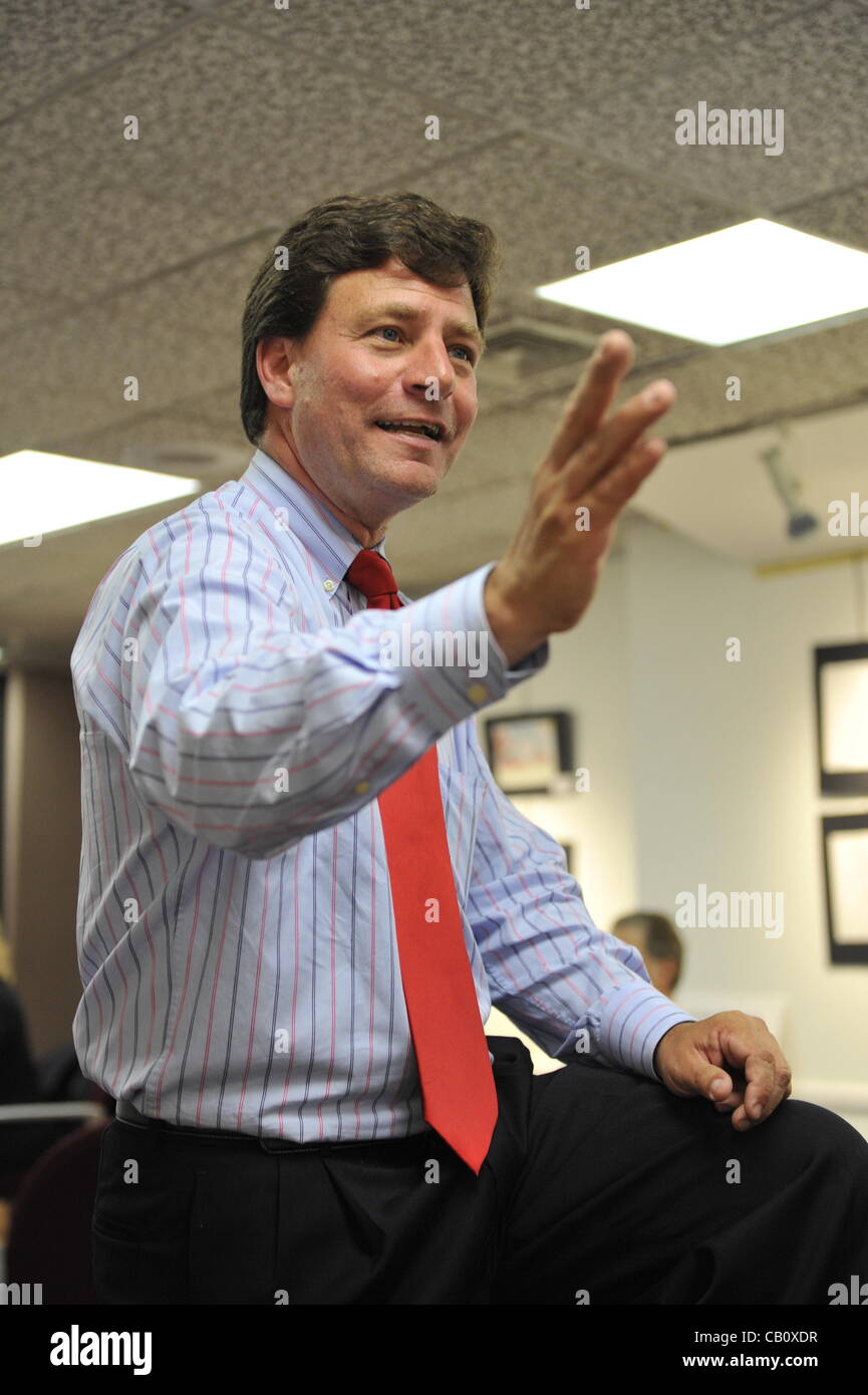 Speaking against Nassau County Executive’s Plan to Privatize Sewage Treatment Plants are County Legislator Dave Denenberg (shown), and civic leader Claudia Borecky on Wednesday, May 16, 2012, at Bellmore Library, New York, USA. Denenberg (Democrat - Merrick) represents District 19. Stock Photo