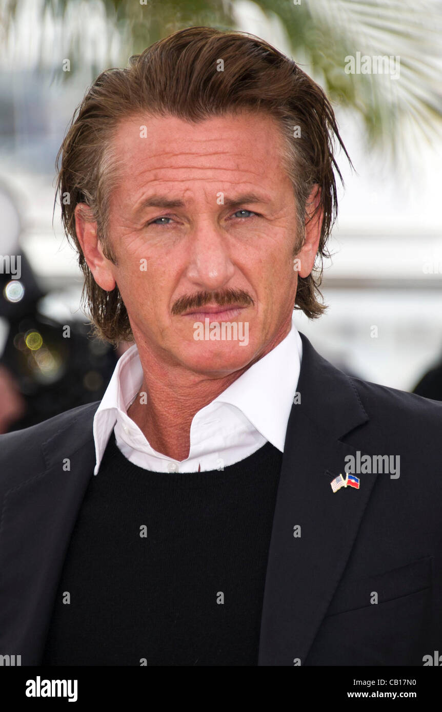 Sean Penn (actor) at photocall for 'Haiti Carnaval in Cannes' 65th Cannes Film Festival 2012 Palais des Festival, Cannes, France Fri 18th May 2012 Stock Photo