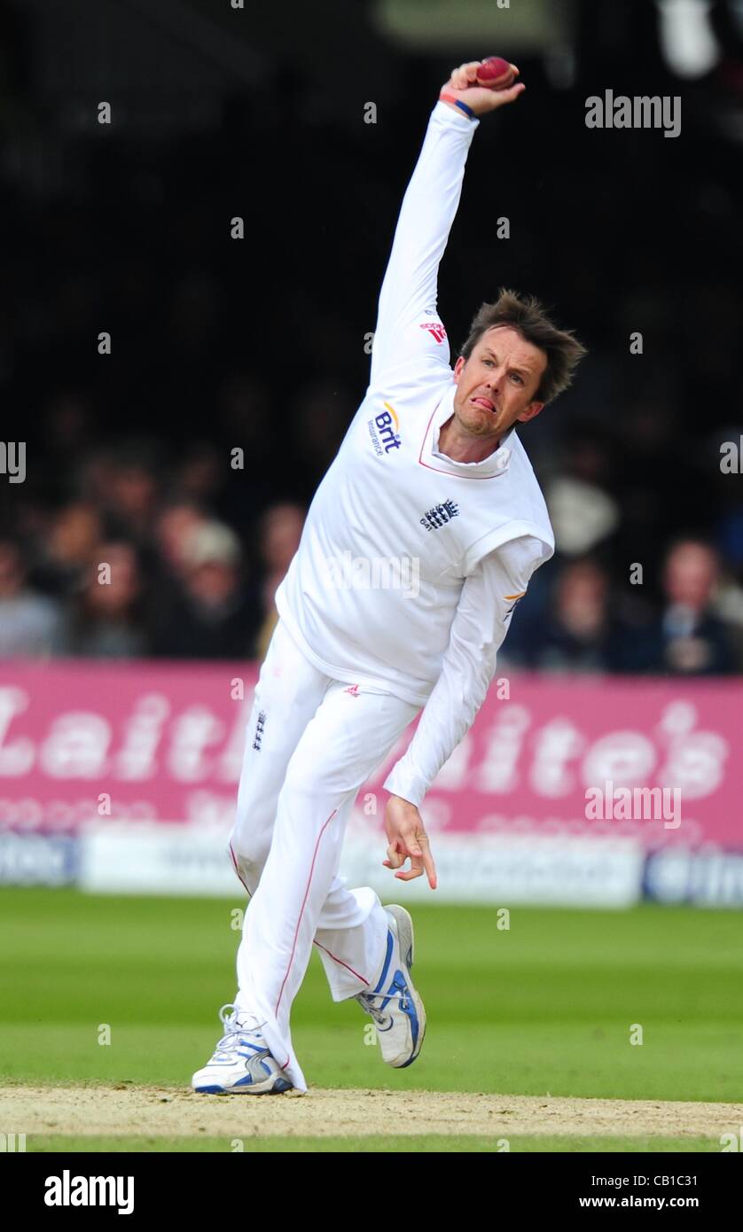 19.05.2012 London, England.  Graeme Swann in action during the First Test between England and West Indies from Lords. Stock Photo