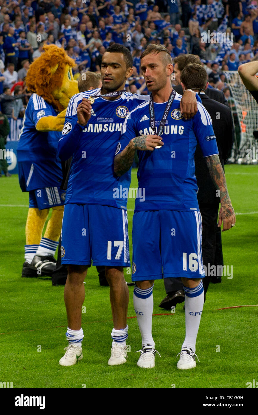 (L-R) Jose Bosingwa,  Raul Meireles (Chelsea),  MAY 19, 2012 - Football / Soccer :  after winning the UEFA Champions League 2011-2012 Final match between Bayern Munich 1-1 (PK 3-4) Chelsea at Allianz Arena Stadium in Munchen, Germany. (Photo by aicfoto)(ITALY) [0855] Stock Photo