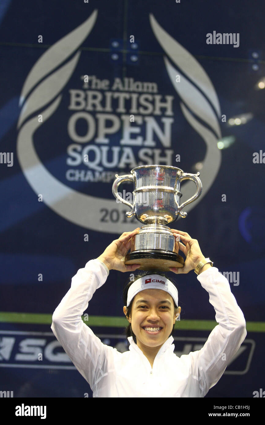 British Open Trophy High Resolution Stock Photography And Images Alamy [ 1390 x 866 Pixel ]