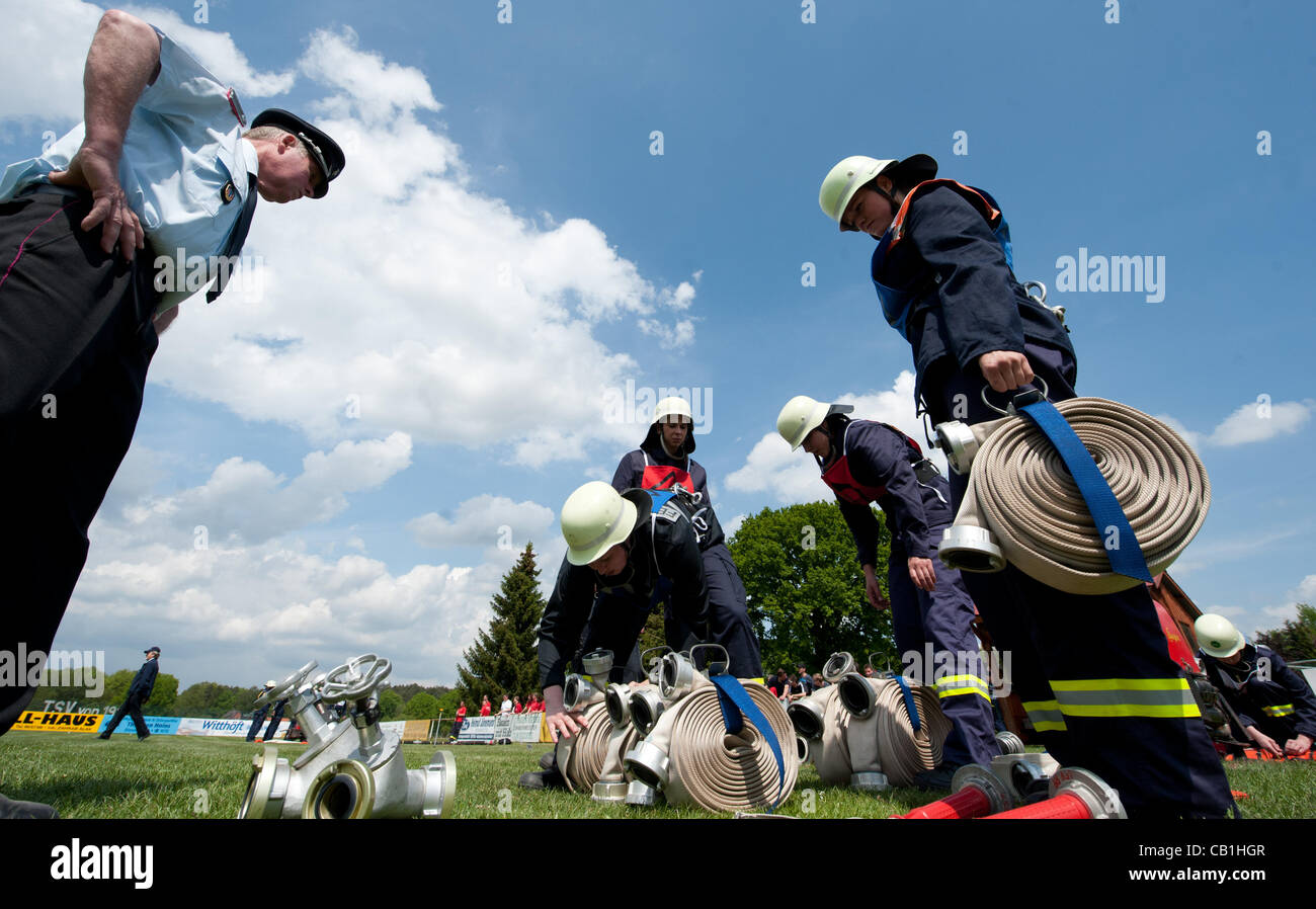 Firefighting competition hi-res stock photography and images - Alamy