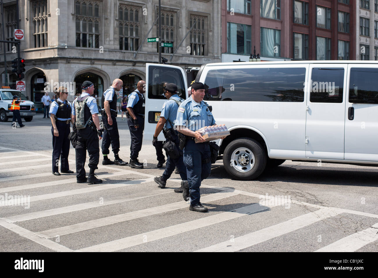 Chicago, USA. 20 May, 2012. Chicago Police unload water to provide to fellow officers during the NATO summit Stock Photo