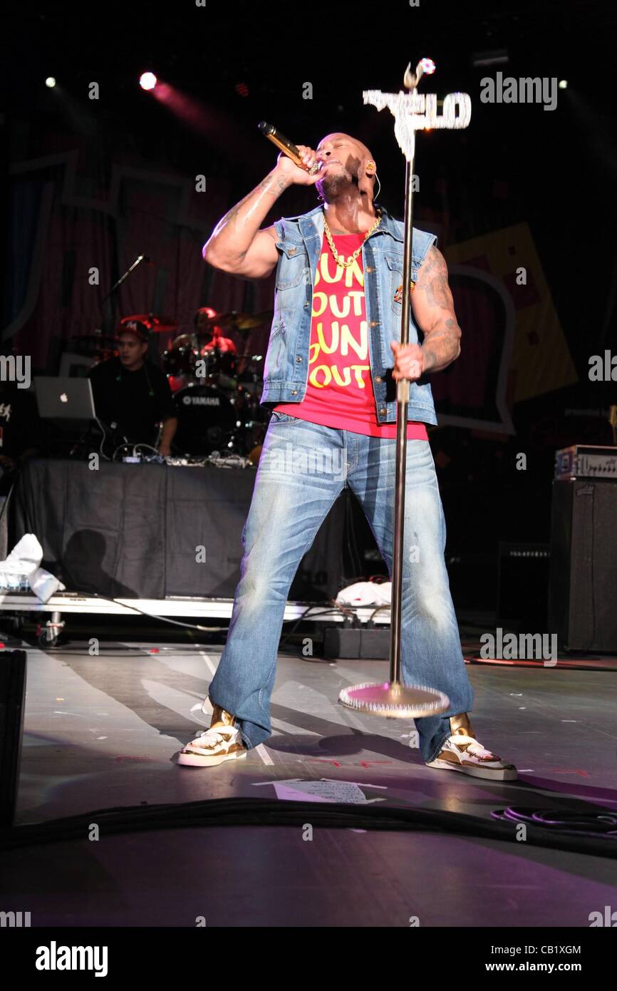 Flo Rida Center 200 Flo Rida in attendance for 103.5 KTU'S KTUPHORIA Concert, PNC Bank Arts ...