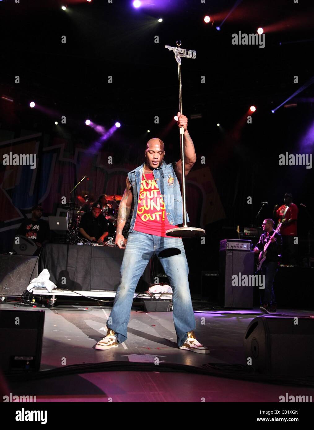 Flo Rida Center 200 Flo Rida in attendance for 103.5 KTU'S KTUPHORIA Concert, PNC Bank Arts ...