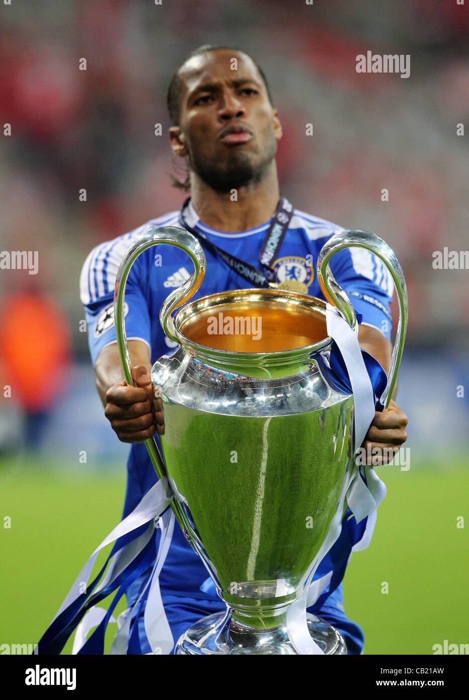 19.05.2012. Munich Germany. UEFA CHampions League final. Bayern Munich  versus Chelsea FC. Allianz Arena, Munich, Germany. Didier Drogba with Cup  Stock Photo - Alamy