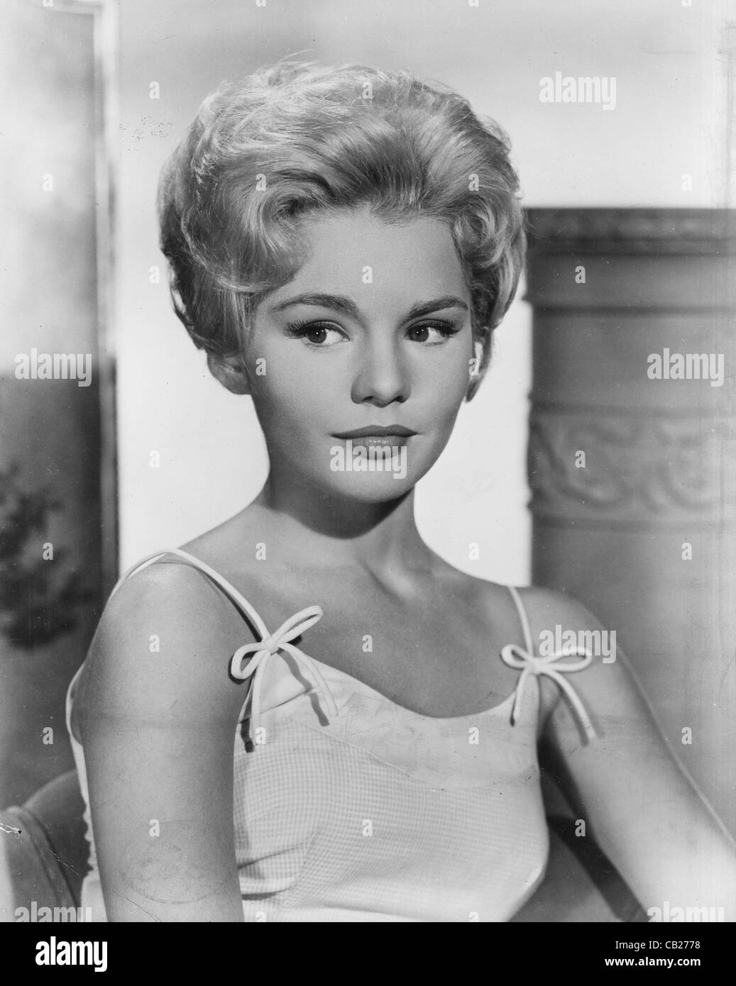 Because it's Tuesday, let's celebrate Tuesday Weld