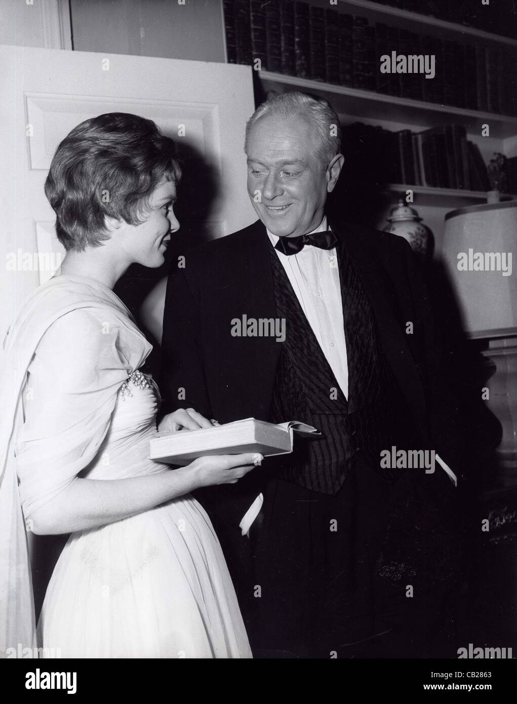 DIANE VARSI with George MacReady.TV premeire Whodonit?.Supplied by   Photos inc.(Credit Image: Â© Supplied By Globe Photos Inc/Globe Photos/ZUMAPRESS.com) Stock Photo