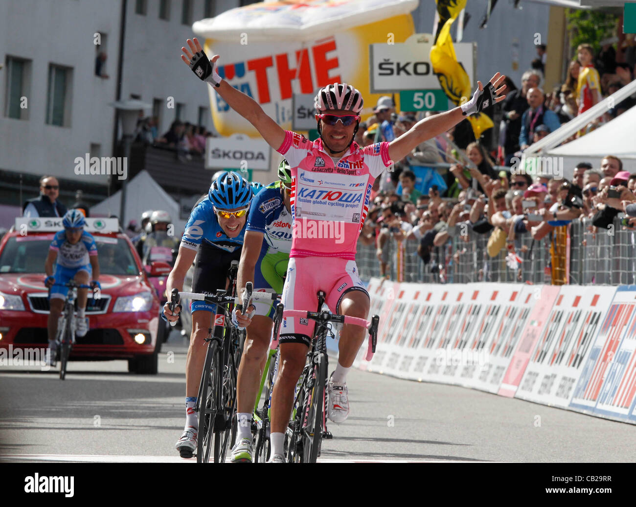 23.05.2012.  Giro d'Italia, stage 17 Falzes - Cortina, Katusha 2012, Rodriguez Oliver Joaquin, Cortina Stock Photo